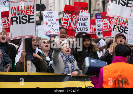 London, UK. 5th March, 2016. Over 1,200 women mark International Women's Day by joining the 'Million Women Rise' march against domestic violence. Credit:  Mark Kerrison/Alamy Live News Stock Photo