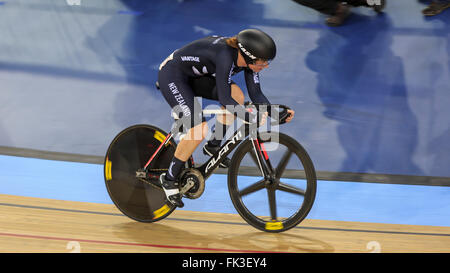London, UK, 6 March 2016. UCI 2016 Track Cycling World Championships. New Zealand's Lauren Ellis animated the sixth round of the Women's Omnium, the Point's Race. She gained 3 laps on the field; she finished in 8th place overall at the end of the two-day event with a total of 143 points (65 were gained in the Point's Race). Credit:  Clive Jones/Alamy Live News Stock Photo