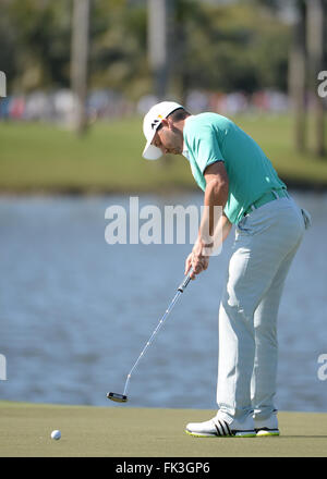 Doral, Florida, USA. 06th Mar, 2016. Sergio Garcia of Spain on the 8th green during the final round of the World Golf Championships-Cadillac Championships - Final Round at Trump National Doral in Doral, FL Credit:  Action Plus Sports/Alamy Live News Stock Photo