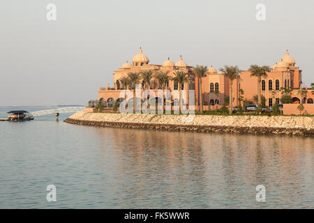 Luxury villas at The Pearl in Doha, Qatar Stock Photo