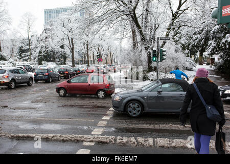 Rush hour in winter in Duesseldorf, Northrhine-Westphalia, Germany Stock Photo