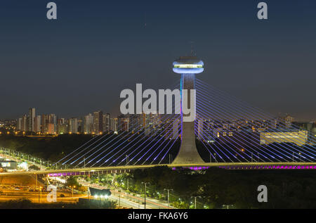 Ponte Estaiada Mestre João Isidoro França sobre o Rio Poti