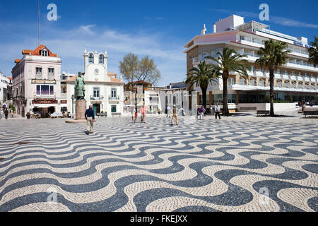 Portugal, resort town of Cascais, 5th of October Square, Hotel Baia on the right Stock Photo