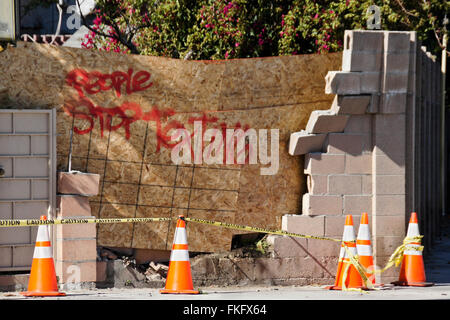 Homemade sign at site of automobile accident, Fountain Valley, California Stock Photo