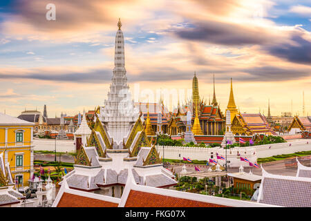 Bangkok, Thailand skyline at Temple of the Emerald Buddha and the Royal Palace.