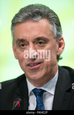 Troisdorf, Germany. 09th Mar, 2016. The CEO of the Deutsche Post, Frank Appel, speaks during the company balance sheet press conference in the DHL Innovation Center in Troisdorf, Germany, 09 March 2016. Photo: MARIUS BECKER/dpa/Alamy Live News Stock Photo