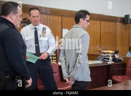 New York, NY, USA. 8th Mar, 2016. Court officers escort ELLIOT MORALES into the courtroom following a lunch break while the jury deliberates his case on charges in a gay-bias killing at Manhattan State Supreme Court, Tuesday, March 8, 2016. Credit:  Bryan Smith/ZUMA Wire/Alamy Live News Stock Photo