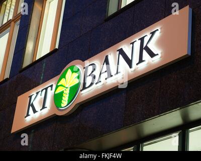 The logo of the Islamic KT Bank at a branch of the Turkish bank in the center of Berlin, pictured on February 15, 2016. Foto: Wolfram Steinberg/dpa Stock Photo