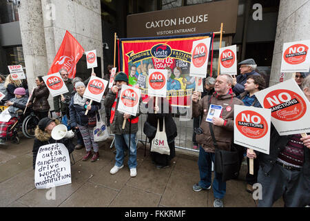 London, UK. 9th March 2016. Demonstrators  protest against benefit sanctions outside the Department for Work and Pensions in Westminster, London. Credit:  London pix/Alamy Live News Stock Photo