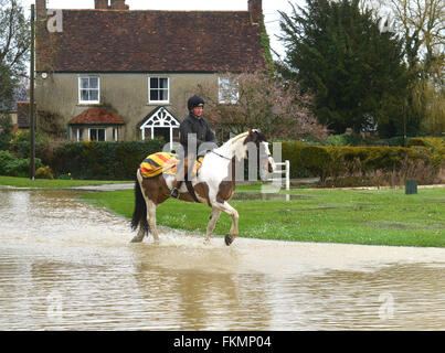 Stratton, UK. 9th March 2016. Stratton Audley Village Flooding 9th march 2016 Credit:  Cpuk/Alamy Live News Stock Photo