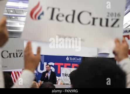 Miami, USA. 9th Mar, 2016. Republican presidential candidate Ted Cruz speaks at a campaign rally at Miami Dade College downtown campus in Miami, Florida, the United States, March 9, 2016. Credit:  Bao Dandan/Xinhua/Alamy Live News Stock Photo