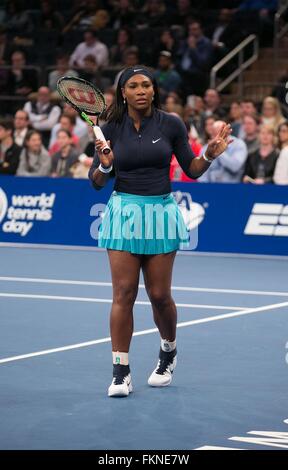 New York, NY, USA. 8th Mar, 2016. Serena Williams in attendance for BNP Paribas Showdown New York, Madison Square Garden, New York, NY March 8, 2016. © Andres Otero/Everett Collection/Alamy Live News Stock Photo