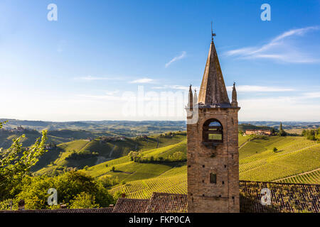 View on the vineyard around the castle of Serralunga d'Alba, Langhe, Piedmont, Nordwest Italy Stock Photo