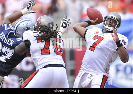 Byron jones hi-res stock photography and images - Alamy