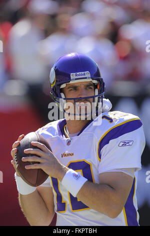 Tampa, Fla, USA. 16th Nov, 2008. Nov. 16, 2008; Tampa, FL, USA; Minnesota  Vikings center Matt Birk (78) and quarterback Gus Frerotte (12) during the  Vikings game against the Tampa Bay Buccaneers