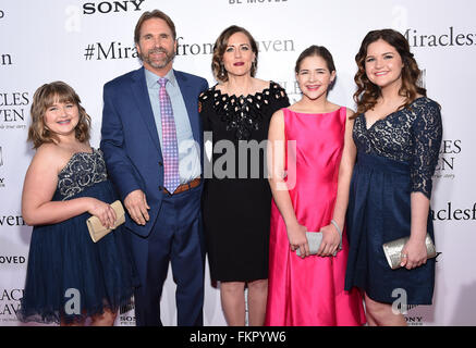 Hollywood, California, USA. 9th Mar, 2016. Christy Beam, Kevin Beam, Anna Beam, Abby Beam & Adeline Beam arrives for the premiere of the film 'Miracles Form Heaven' at the Arclight theater. Credit:  Lisa O'Connor/ZUMA Wire/Alamy Live News Stock Photo