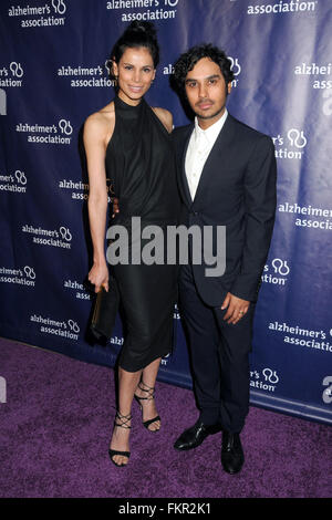 Beverly Hills, CA, USA. 9th Mar, 2016. Neha Kapur, Kunal Nayyar. 24th Annual ''A Night At Sardi's'' Benefit Gala for the Alzheimer's Association held at The Beverly Hilton Hotel. Credit:  Byron Purvis/AdMedia/ZUMA Wire/Alamy Live News Stock Photo