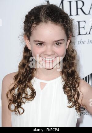 Los Angeles, CA, USA. 9th Mar, 2016. Hannah Alligood at arrivals for MIRACLES FROM HEAVEN Premiere, Arclight Hollywood, Los Angeles, CA March 9, 2016. Credit:  Dee Cercone/Everett Collection/Alamy Live News Stock Photo