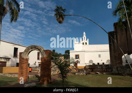 Ruinas del Hospital San Nicolas de Bari and the church  Iglesia de la Altagraciacapital Santo Domingo,  Dominican Republic, Car Stock Photo