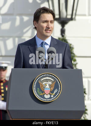 Washington, District of Columbia, USA. 10th Mar, 2016. Prime Minister Justin Trudeau of Canada makes remarks during an Arrival Ceremony on the South Lawn of the White House in Washington, DC on Thursday, March 10, 2016. Credit: Ron Sachs/CNP Credit:  Ron Sachs/CNP/ZUMA Wire/Alamy Live News Stock Photo
