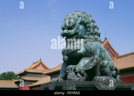 Bronze Statue of a Lion inside the Forbidden City, Beijing, China Stock Photo