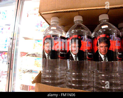 A display of 'Trump Ice' bottled water is seen in a supermarket on February 22, 2004. The bottled water is a tie-in with the hit Donald Trump/ NBC television program 'The Apprentice'. (© Richard B. Levine) Stock Photo