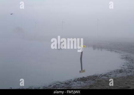 Wimbledon London,UK. 11th March 2016. Wimbledon Common is blanketed by heavy fog on a cold frosty morning Credit:  amer ghazzal/Alamy Live News Stock Photo