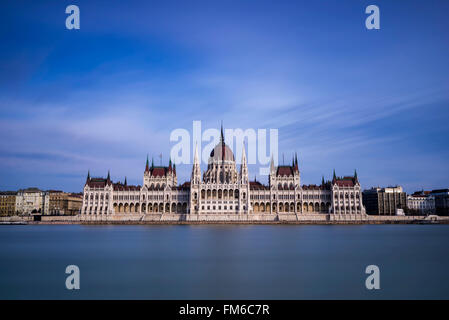 Hungariand Parliament and Danube river Stock Photo