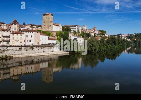 France, Lot, Bas-Quercy, Cahors, Lot river banks, Champollion quay Stock Photo