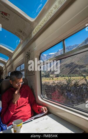 SOUTH AMERICA PERU THE TRAIN TO THE INCA RUINS OF MACHU PICCHU Stock ...