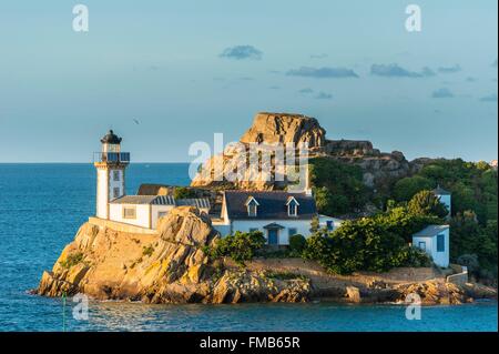 France, Finistere, Bay of Morlaix, Carantec, Louet island and its lighthouse Stock Photo