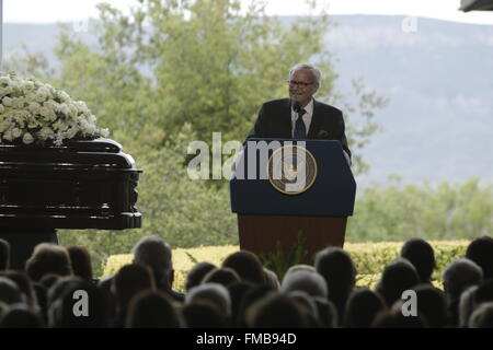 Simi Valley, CA, USA. 11th Mar, 2016. Tom Brokaw gives a tribute during the funeral of Nancy Reagan held at the Ronald Reagan Presidential Library located in Simi Valley, Ca. on Friday, March 11, 2016. Credit:  Troy Harvey/ZUMA Wire/Alamy Live News Stock Photo