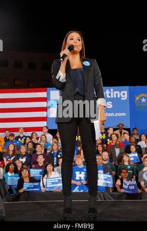 Actress Eva Longoria speaks to attendees during a Hillary Clinton campaign rally at the Clark County Government Center Amphitheater in Las Vegas, Nevada Stock Photo
