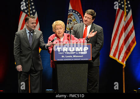 Saint Louis, Missouti, USA. 11th Mar, 2016. Phyllis Schlafly; Conservative author and political activist endorses Donald Trump at the Peabody Opera House in Downtown Saint Louis Credit:  Gino's Premium Images/Alamy Live News Stock Photo