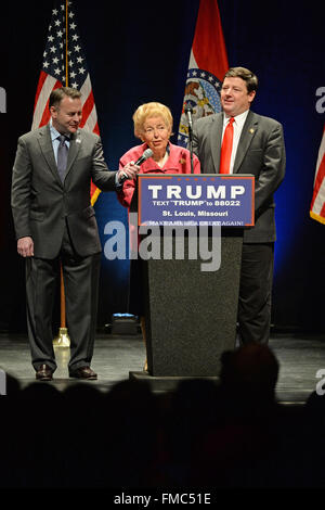 Saint Louis, Missouti, USA. 11th Mar, 2016. Phyllis Schlafly; Conservative author and political activist endorses Donald Trump at the Peabody Opera House in Downtown Saint Louis Credit:  Gino's Premium Images/Alamy Live News Stock Photo