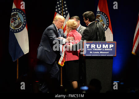 Saint Louis, Missouti, USA. 11th Mar, 2016. Republican frontrunner Donald Trump greets Phyllis Schlafly at the Peabody Opera House in Downtown Saint Louis Credit:  Gino's Premium Images/Alamy Live News Stock Photo