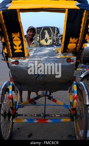 Rickshaw driver, horse man Stock Photo - Alamy