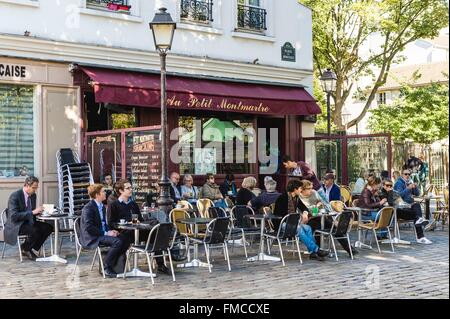 France, Paris, Montmartre, Abesses square, terrace of the café AU Petit Montmartre Stock Photo