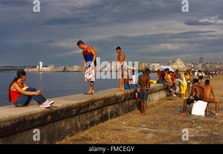 Cuba, Havana, listed as World Heritage by UNESCO, Activity on the edge of the Malecon Stock Photo