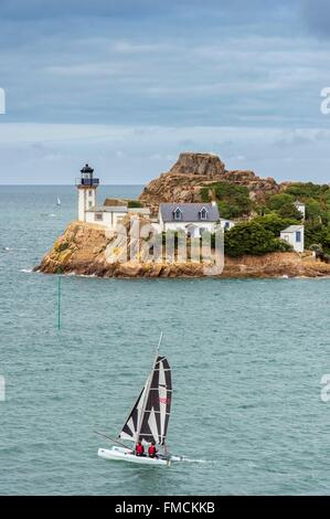 France, Finistere, Bay of Morlaix, Carantec, Louet island and its lighthouse Stock Photo