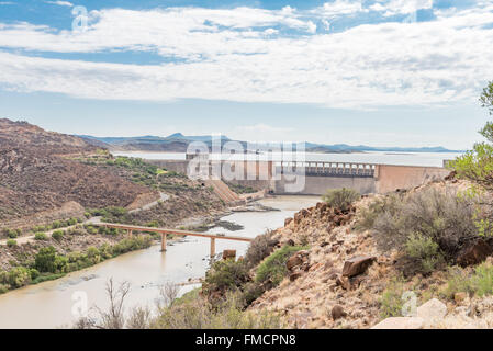 The wall of the Gariep Dam on the border of in the Free State and Eastern Cape Provinces. It is the largest dam in South Africa. Stock Photo