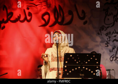 Gaza, Palestine. 10th Mar, 2016. Palestinian members of the Dawaween music band, plays traditional oriental songs during a musical heritage concert in Gaza City. The Dawaween music band, founded 4 months ago by three musicians, counts now more than 40 members. © Mohammed Al Hajjar/RoverImages/Pacific Press/Alamy Live News Stock Photo