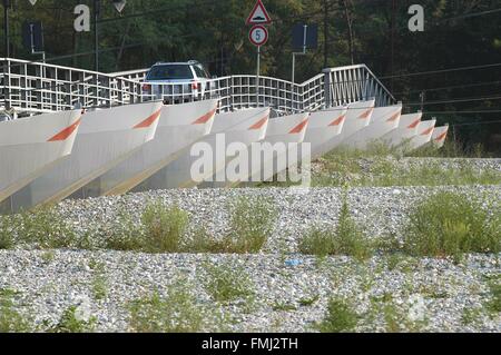 Italy, exceptional low water of Ticino river at the Bereguardo pontoon bridge Stock Photo