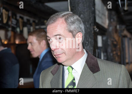 Romford, Essex, 12th March 2016, Nigel Farage MEP, Leader of UKIP campainging in Romford, Essex Credit:  Ian Davidson/Alamy Live News Stock Photo