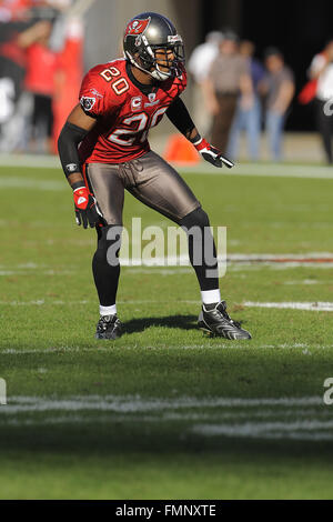 Tampa, Fla, USA. 28th Dec, 2008. Tampa Bay Buccaneers cornerback Ronde Barber (20) during the Bucs game against the Oakland Raiders at Raymond James Stadium on Dec. 28, 2008 in Tampa, Fla. ZUMA Press/Scott A. Miller © Scott A. Miller/ZUMA Wire/Alamy Live News Stock Photo