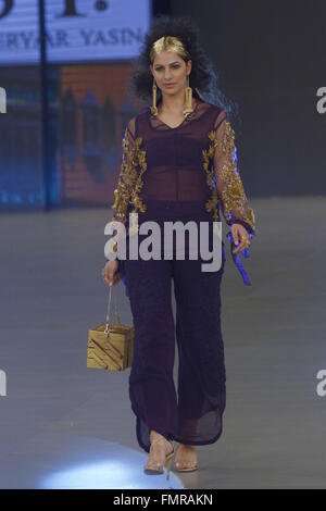 Lahore, Pakistan. 12th Mar, 2016. Pakistani model presents creations by famous designer HSY on the third day of Pakistan Fashion Design Council (PFDC) Sunsilk Fashion Week 2016. © Rana Sajid Hussain/Pacific Press/Alamy Live News Stock Photo