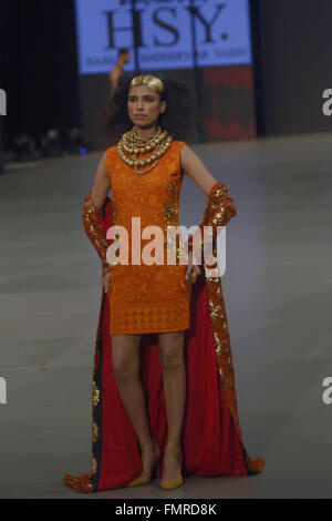 Lahore, Pakistan. 12th Mar, 2016. Pakistani model presents creations by famous designer HSY on the third day of Pakistan Fashion Design Council (PFDC) Sunsilk Fashion Week 2016. © Rana Sajid Hussain/Pacific Press/Alamy Live News Stock Photo