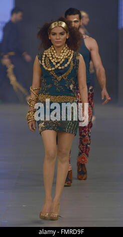 Lahore, Pakistan. 12th Mar, 2016. Pakistani model presents creations by famous designer HSY on the third day of Pakistan Fashion Design Council (PFDC) Sunsilk Fashion Week 2016. © Rana Sajid Hussain/Pacific Press/Alamy Live News Stock Photo