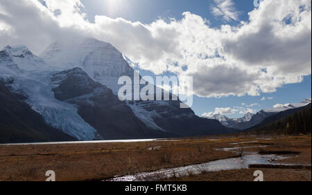 Mount Robson, at Berg Lake, Mount Robson Provincial Park, British Columbia Stock Photo