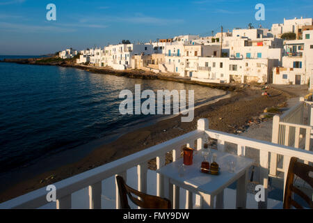 Griechenland, Kykladen, Paros, Naoussa, Blick über den Strand Agios ...